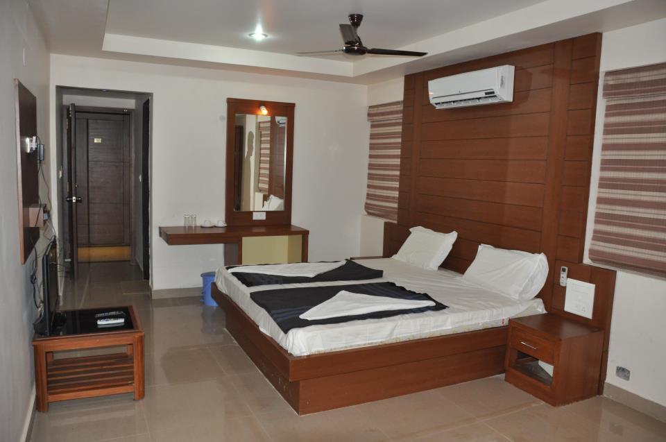 Suprabha Residency Kalasa Exterior photo